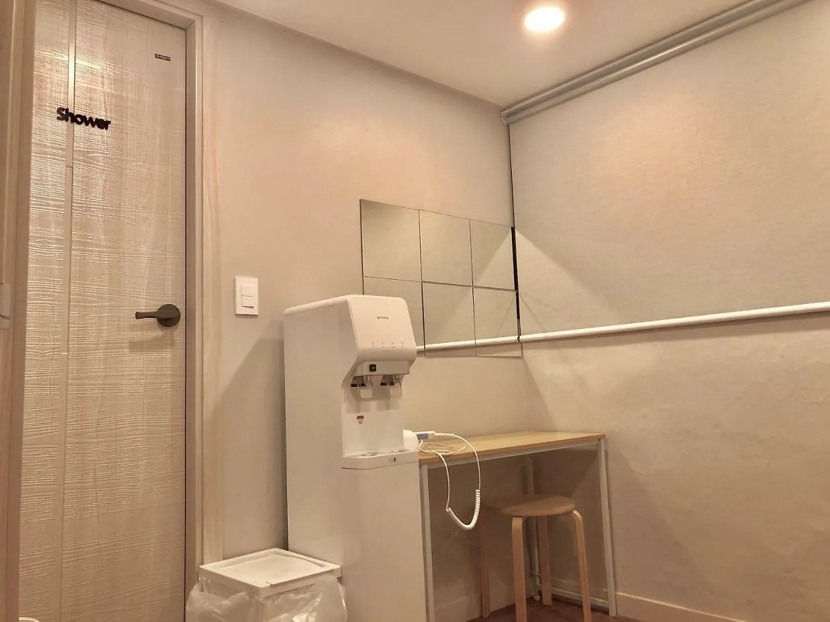 Guest house Dawoo House 1 In Hongdae Hotel Seoul